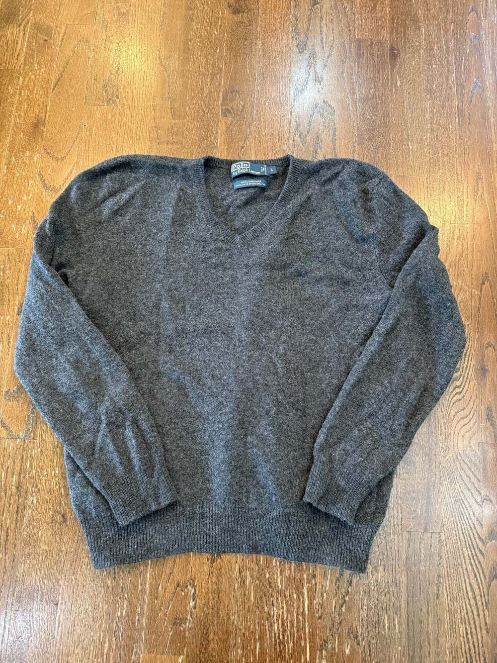 Polo by Ralph Lauren Men's Gray V-Neck 100% Lambs Wool Sweater Size L
